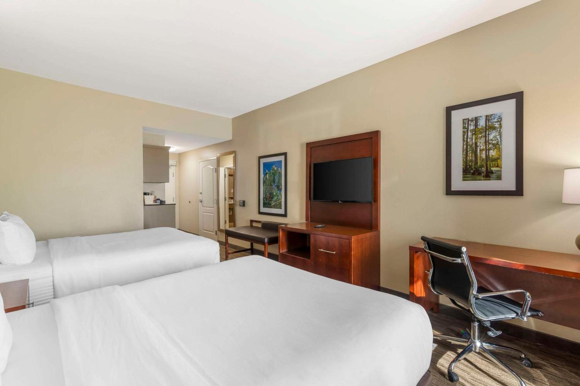 טיפטון Comfort Inn & Suites מראה חיצוני תמונה